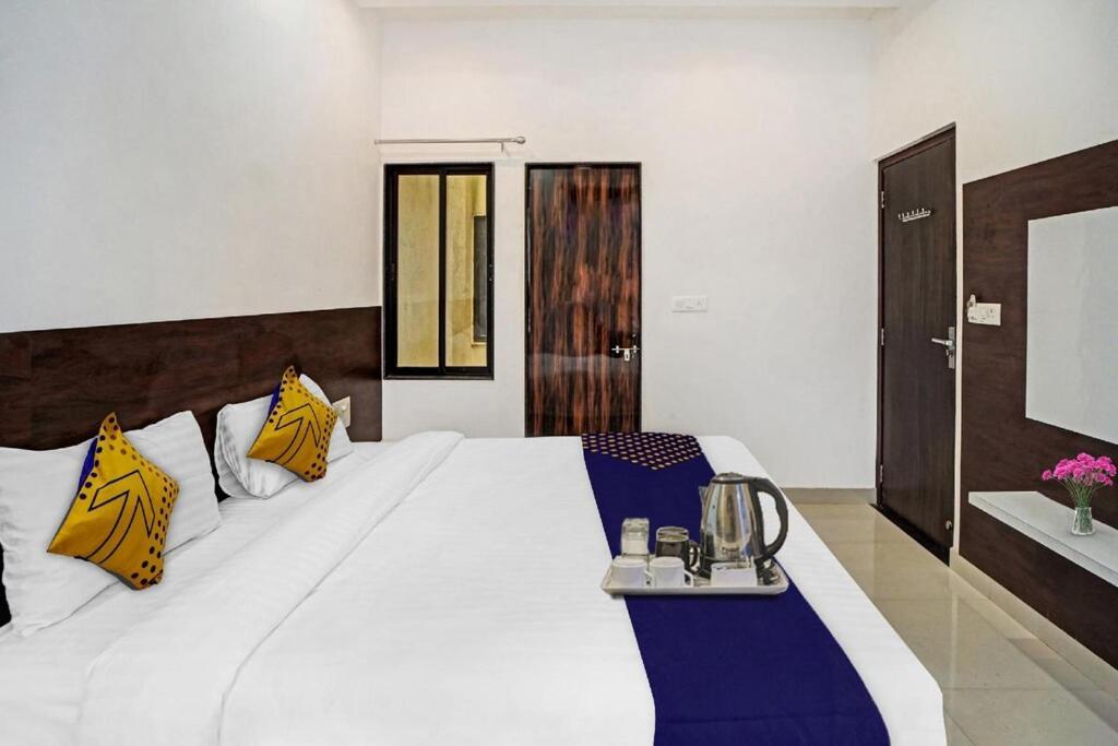 Hotel Angan Удайпур Экстерьер фото