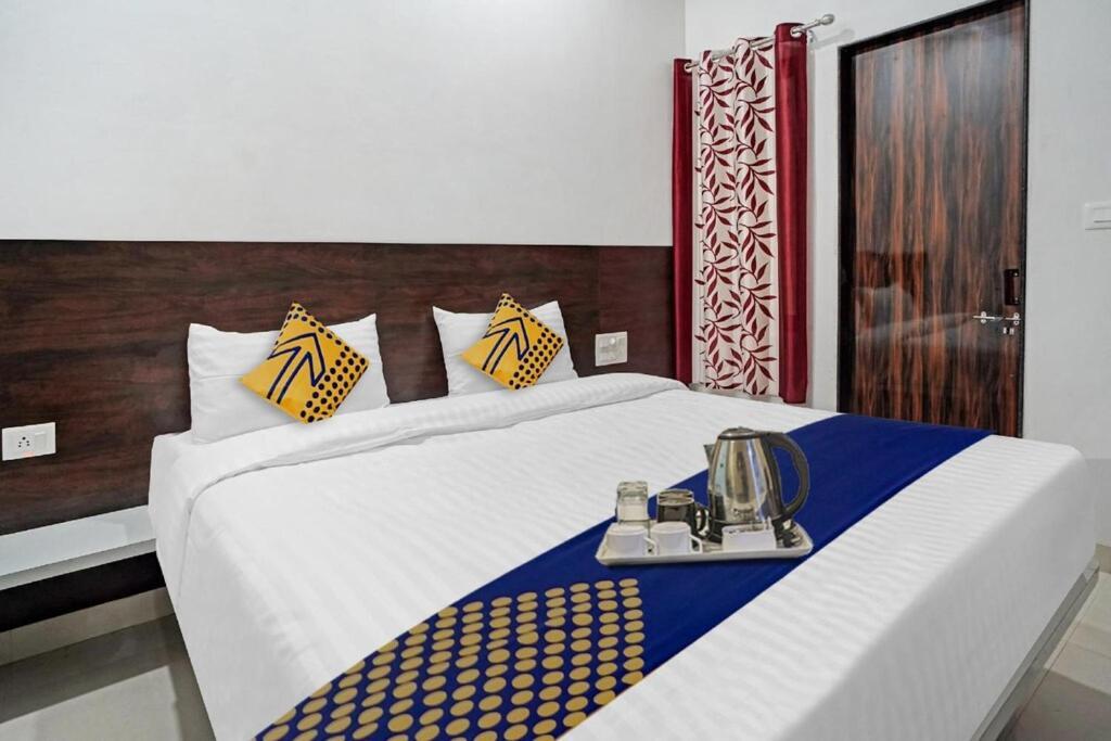 Hotel Angan Удайпур Экстерьер фото