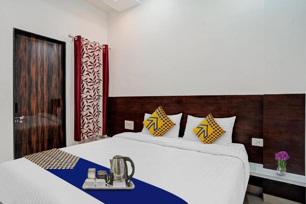 Hotel Angan Удайпур Экстерьер фото